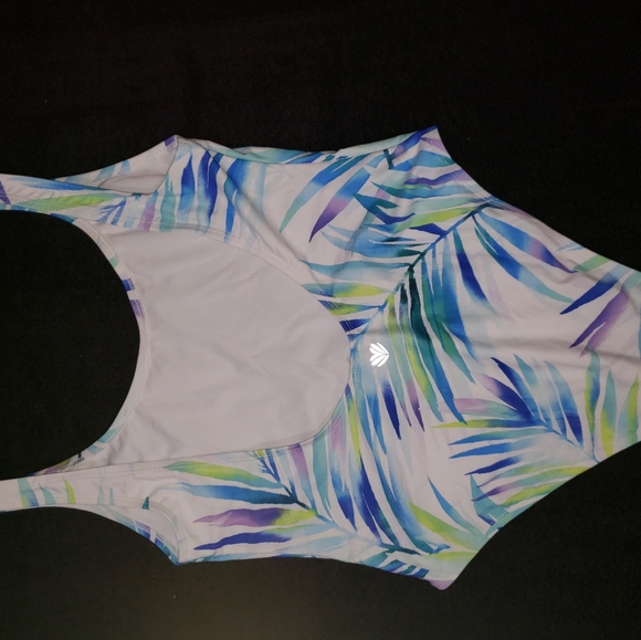 Swimwear - Picture 2 of 3